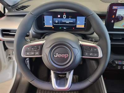 Jeep Avenger JEEP AVENGER SUMMIT 1.2 100cv 6M Bianco usata MANDATORICCIO