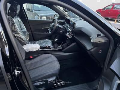 Peugeot 2008 2008 PureTech 100 S&S Allure Nero usata Palermo
