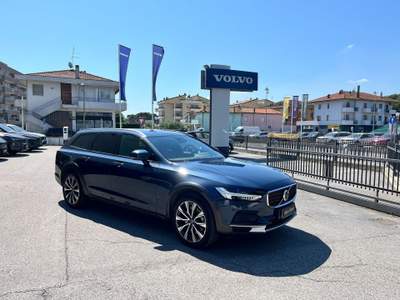 Volvo V90 Cross Country V90 Cross Country 2.0 b4 Business Pro awd auto Grigio usata Rimini