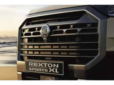 SsangYong Rexton SPORT MUST -2.2 TD 5 Posti -Cass.Lungo Sosp. Post. Bal., diff. LD e cerchio in lega Verde usata Lamezia Terme