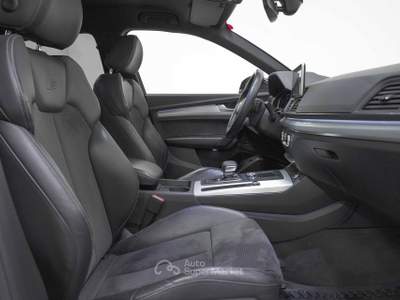 Audi Q5 2.0 TFSIe Stronic Sline plus quattro 367cv Nero usata Cantù