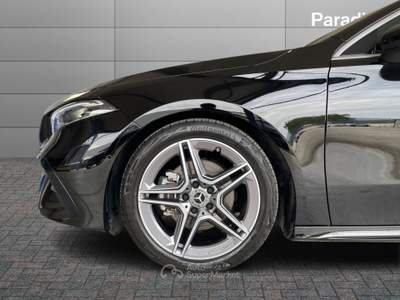 Mercedes-Benz Classe A A180 2025 | 135CV - BENZINA | AMG LINE Nero usata Lamezia Terme