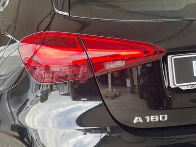 Mercedes-Benz Classe A A180 2025 | 135CV - BENZINA | AMG LINE Nero usata Lamezia Terme