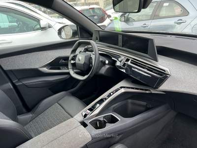 Peugeot 3008 3008 Hybrid 145 e-DCS6 Allure Nero usata Palermo
