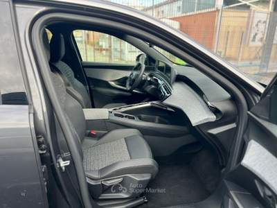 Peugeot 3008 3008 Hybrid 145 e-DCS6 Allure Grigio usata Palermo