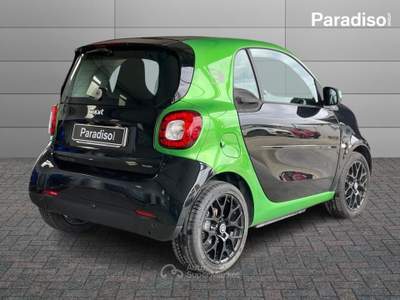 Smart ForTwo eqPASSION - 4,6kW | 56CV | 2018 Bianco usata Lamezia Terme