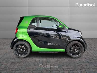 Smart ForTwo eqPASSION - 4,6kW | 56CV | 2018 Bianco usata Lamezia Terme