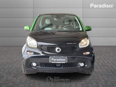 Smart ForTwo eqPASSION - 4,6kW | 56CV | 2018 Bianco usata Lamezia Terme