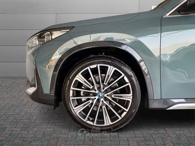 BMW iX1 XDRIVE30 2025 - KM0 | 313CV ELETTRICO | LUXURY Verde usata Lamezia Terme