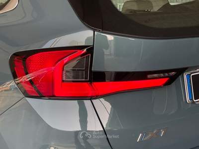 BMW iX1 XDRIVE30 2025 - KM0 | 313CV ELETTRICO | LUXURY Verde usata Lamezia Terme
