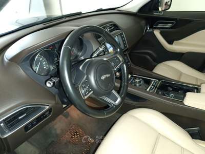 Jaguar F-Pace 2.0 D 240 CV AWD aut. Prestige Grigio usata Palermo