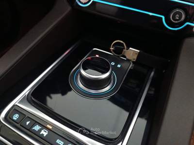 Jaguar F-Pace 2.0 D 240 CV AWD aut. Prestige Grigio usata Palermo