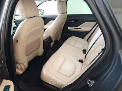 Jaguar F-Pace 2.0 D 240 CV AWD aut. Prestige Grigio usata Palermo