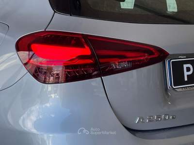 Mercedes-Benz Classe A A250e PHEV 2024 | 1.3 - 218CV | AMG LINE Argento usata Lamezia Terme