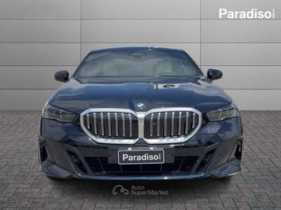 BMW Serie 5 520d 520d - BERLINA - 48V | XDRIVE - MSPORT - 2023 Nero usata Lamezia Terme