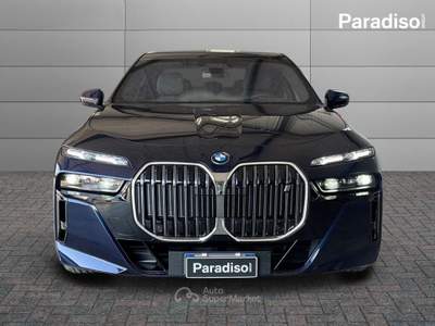 BMW i7 i7 XDRIVE60 2025 - KM0 | 544CV ELETTRICO | LUXURY Grigio usata Lamezia Terme