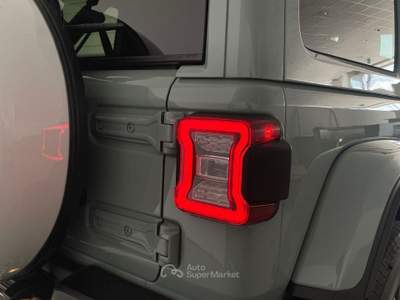 Jeep Wrangler OVERLAND 4XE 2023 - KM0 | 380CV PHEV Grigio usata Lamezia Terme