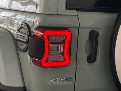 Jeep Wrangler OVERLAND 4XE 2023 - KM0 | 380CV PHEV Grigio usata Lamezia Terme