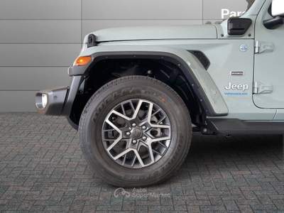 Jeep Wrangler OVERLAND 4XE 2023 - KM0 | 380CV PHEV Grigio usata Lamezia Terme