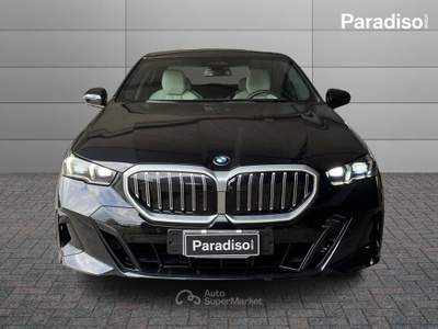 BMW Serie 5 520d 520D XDRIVE 2025 - KM0 | 197CV DIESEL | MSPORT Nero usata Lamezia Terme