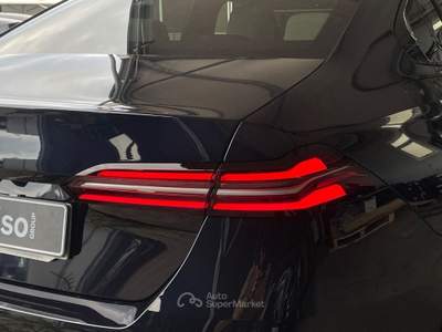 BMW Serie 5 520d 520D XDRIVE 2025 - KM0 | 197CV DIESEL | MSPORT Nero usata Lamezia Terme