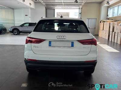 Audi Q3 2ª serie 35 TDI quattro S tronic Business Advanced Bianco usata San Vitaliano