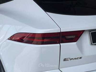 Jaguar E-Pace 2021 2.0d i4 mhev SE awd 163cv auto Bianco usata Lamezia Terme