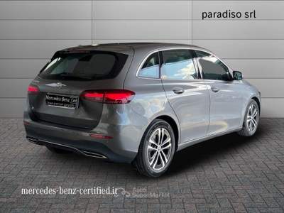 Mercedes-Benz Classe B 180D 2023 | 116CV DIESEL | PREMIUM Grigio usata Lamezia Terme