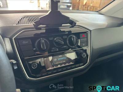 Volkswagen up! 1.0 5p. move BlueMotion Technology Nero usata San Vitaliano