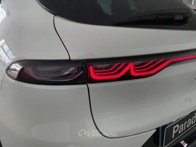Alfa Romeo Tonale Q4 VELOCE 2024 - KM0 | 280CV PHEV Bianco usata Lamezia Terme
