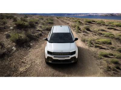 Jeep Avenger ICE E-Hybrid Altitude 1.2 110cv Dct Mhev Bianco usata Lamezia Terme