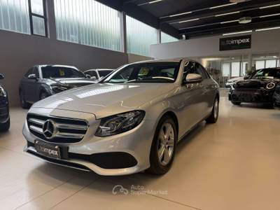 Mercedes-Benz Classe E d 194CV BERLINA auto CAMERA/SEDRISCALDATI Argento usata Merano
