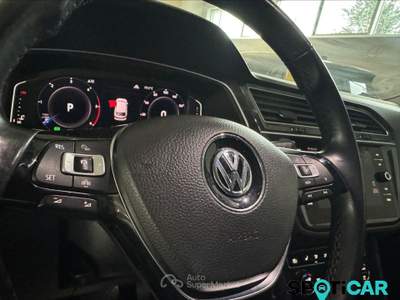 Volkswagen Tiguan 2ª serie 2.0 TDI SCR DSG Sport BlueMotion Technology Nero usata San Vitaliano