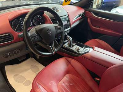 Maserati Levante 2.0 mhev GT 330cv auto 21"/SEDVENTILATI UNICO PROPR. Nero usata Merano