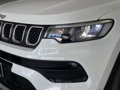 Jeep Compass E-HYBRID ALTITUDE 2025 - KM0 | 130CV Bianco usata Lamezia Terme
