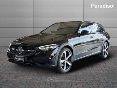 Mercedes-Benz Classe C C220d ALL-TERRAIN MILD HYBRID | 204CV | PREMIUM Nero usata Lamezia Terme