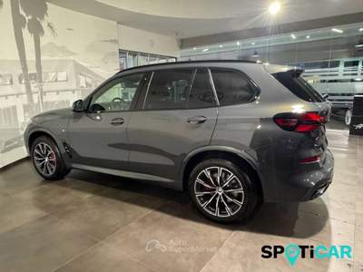 BMW X5 (G05/F95) xDrive40d 48V Msport Grigio usata San Vitaliano