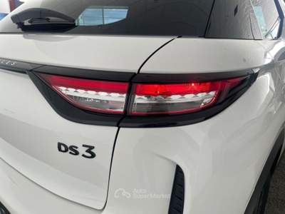 DS Automobiles DS 3 E-TENSE PERFORMANCE LINE 2025 - KM0 | 156CV Bianco usata Lamezia Terme