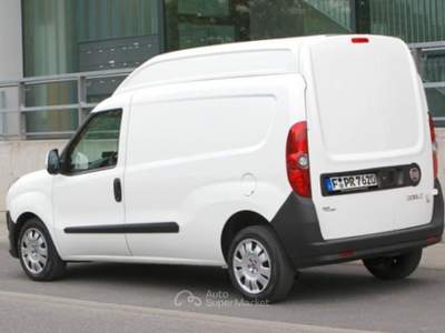 Fiat Doblò 3ª serie 1.6 MJT 105CV PC Combi N1 Grigio usata San Vitaliano