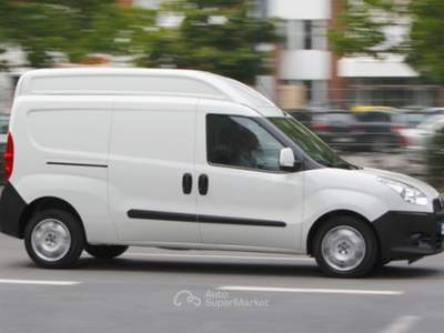 Fiat Doblò 3ª serie 1.6 MJT 105CV PC Combi N1 Grigio usata San Vitaliano