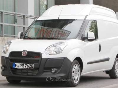Fiat Doblò 3ª serie 1.6 MJT 105CV PC Combi N1 Grigio usata San Vitaliano