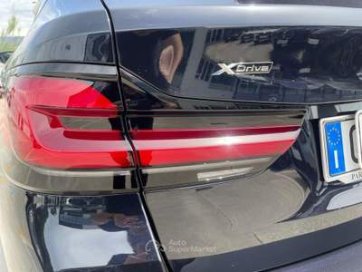 BMW Serie 5 520d 520D TOURING XDRIVE 2025 - KM0 | 197CV | MSPORT Nero usata Lamezia Terme