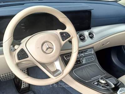 Mercedes-Benz Classe E 220d - 2018 | 194CV - PREMIUM PLUS Blu/Azzurro usata Lamezia Terme