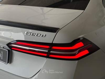 BMW Serie 5 520d 520D XDRIVE - KM0 | 197CV DIESEL | MPERFORMANCE Bianco usata Lamezia Terme