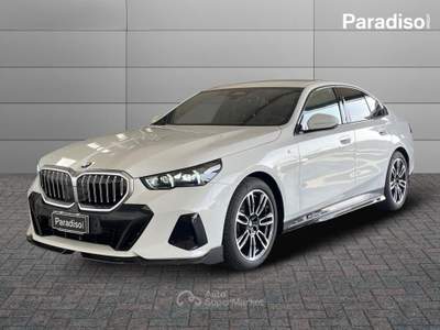 BMW Serie 5 520d 520D XDRIVE - KM0 | 197CV DIESEL | MPERFORMANCE Bianco usata Lamezia Terme