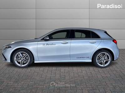 Mercedes-Benz Classe A A250e PHEV 2024 | 1.3 - 218CV | AMG LINE Grigio usata Lamezia Terme