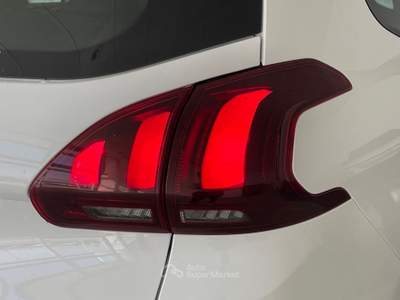 Peugeot 2008 1.6 BLUEHDI - 100CV | ALLURE - 2018 Bianco usata Lamezia Terme