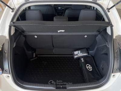Toyota Yaris 1.5 HYBRID - 92CV | BUSINESS - 2024 Bianco usata Lamezia Terme