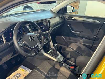 Volkswagen T-Roc 2.0 TDI SCR Style BlueMotion Technology Giallo usata San Vitaliano