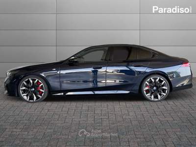 BMW i5 M60 XDRIVE 2023 - KM0 | 601CV | MPERFORMANCE Nero usata Lamezia Terme